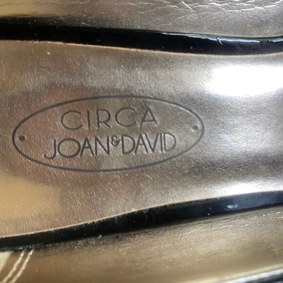 JOAN & DAVID patent leather pumps - with kitten heel - Picture 6 of 6